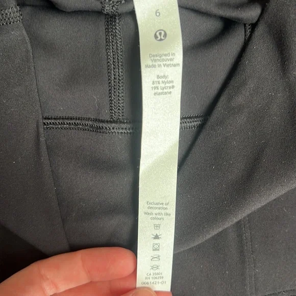 Lululemon Align high rise jogger full length in black - Picture 3 of 5